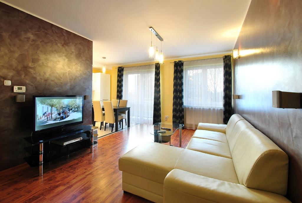 Apartment Living *
